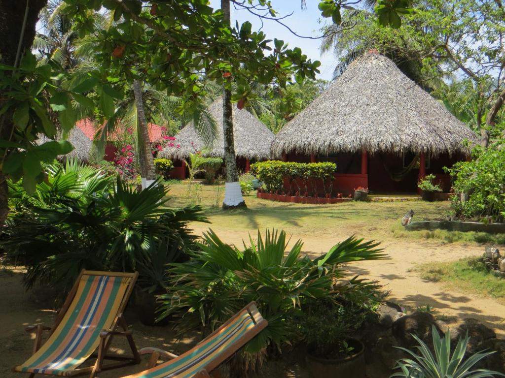 Paraiso Beach Hotel Brig Bay Экстерьер фото