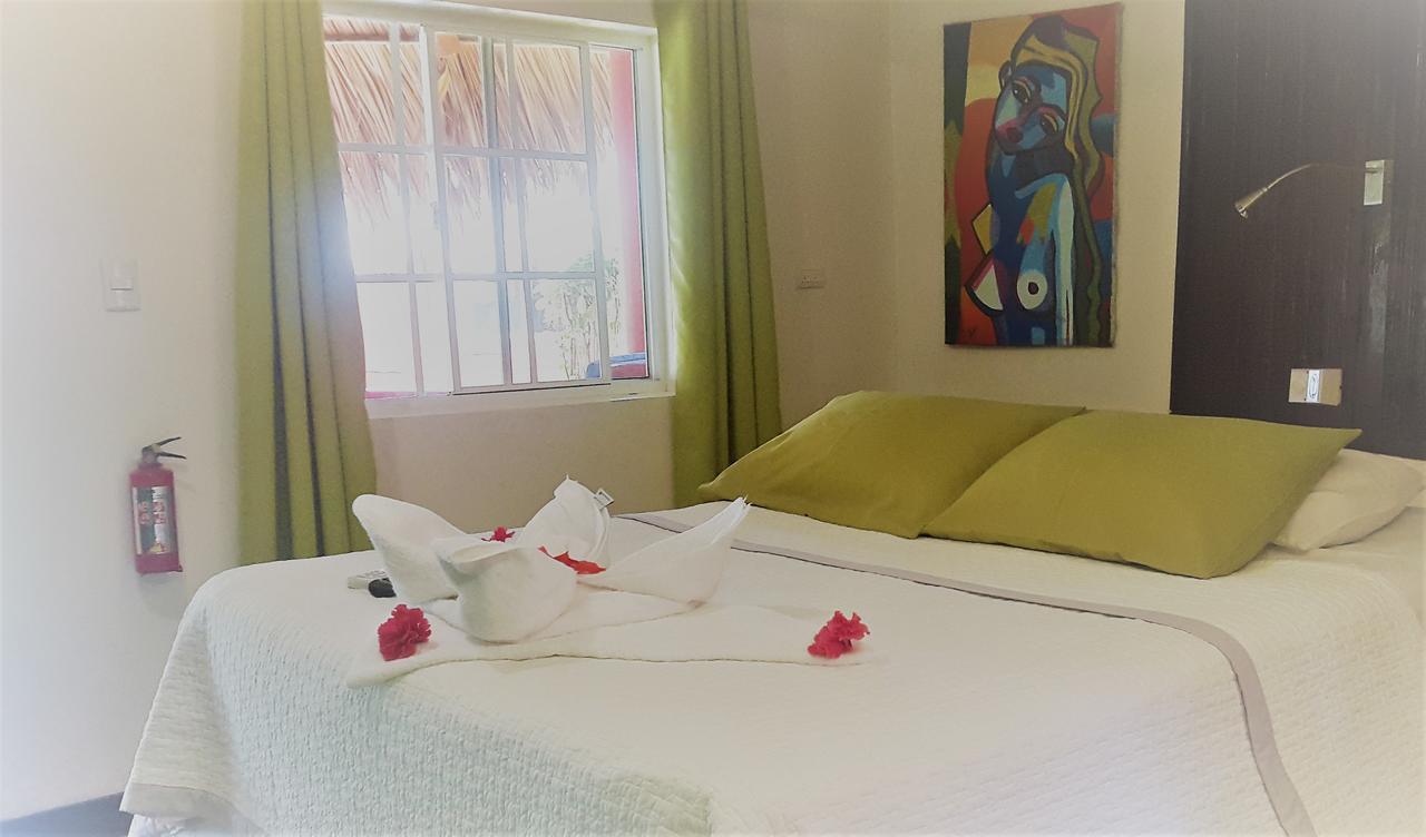 Paraiso Beach Hotel Brig Bay Экстерьер фото