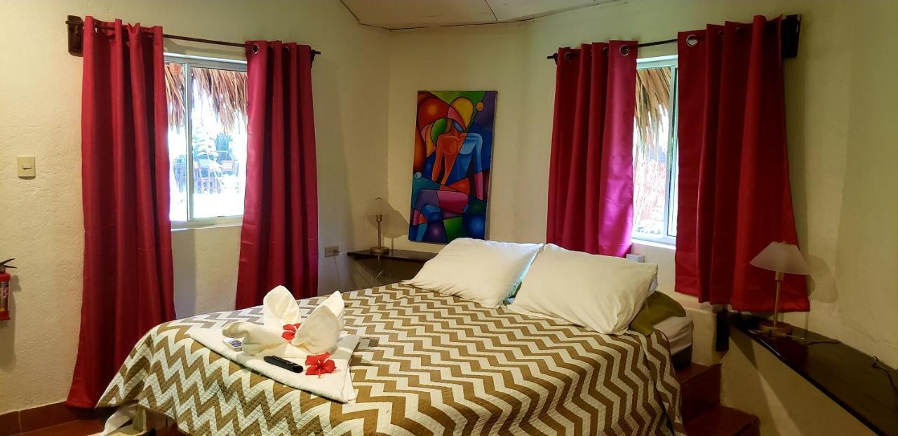 Paraiso Beach Hotel Brig Bay Экстерьер фото